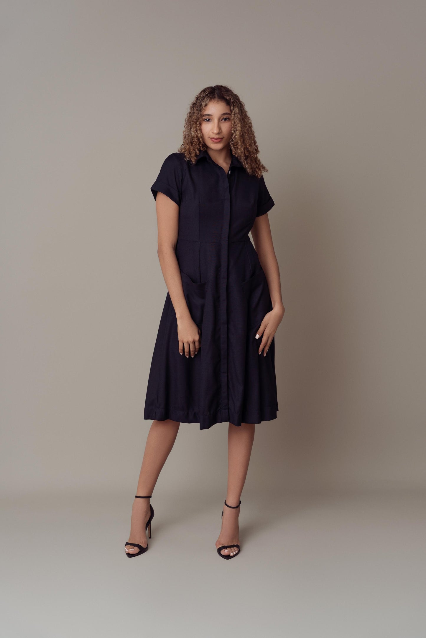 ARYA DRESS SHORT SLEEVE NAVY